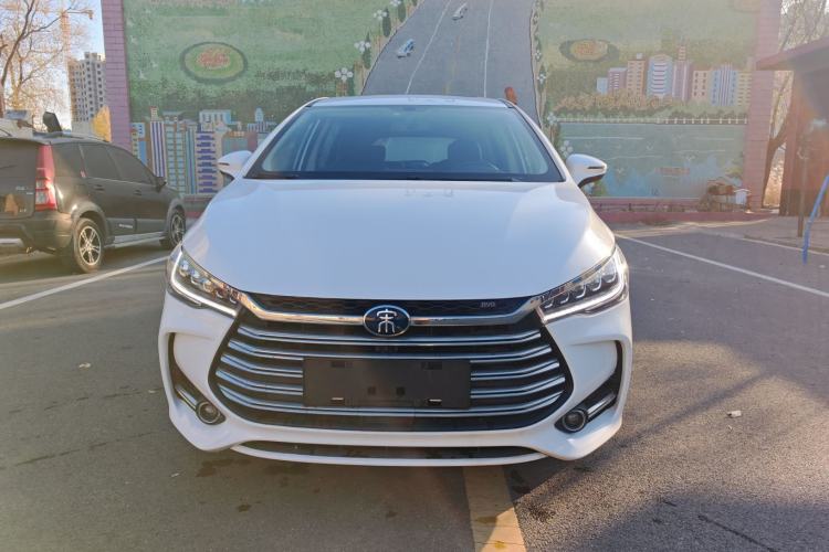 Used BYD Song MAX New Energy 2019 DM 1.5T Smart Connect Advanced 6-Seater China VI Standard

