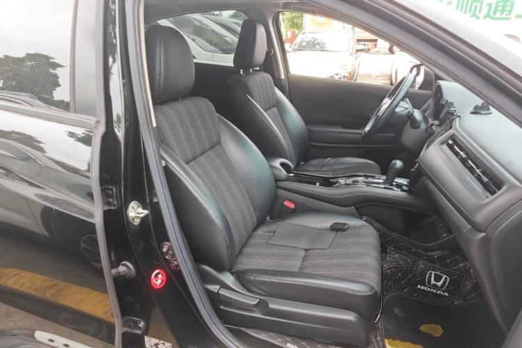 Used Honda Vezel 2017 1.8L CVT Front-Wheel Drive Pioneer Edition