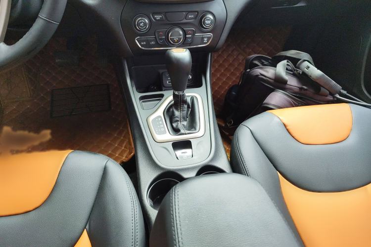 Used Jeep Cherokee 2016 2.0L Smart Version