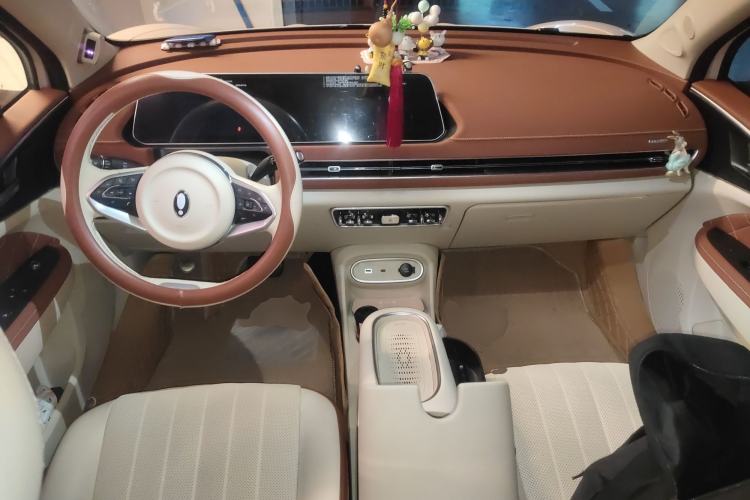 Used ORA Good Cat 2023 401 km Standard Range Comfort Version Lithium Iron Phosphate
