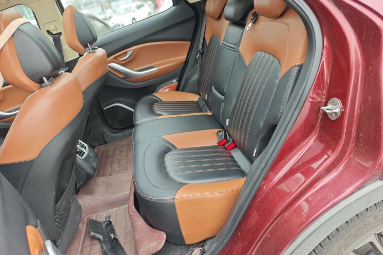 Used Soueast DX7 2016 1.5T Manual Triumph Edition
