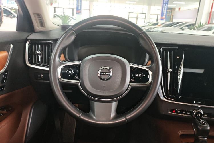 Used Volvo S90 2020 T5 Zhiyi Luxury Edition