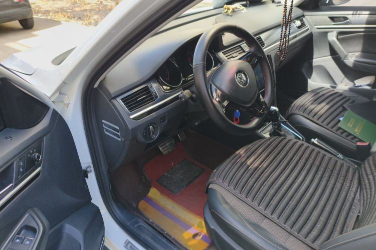 Used Volkswagen C-TREK 2017 230TSI DSG Comfort Version Driver Seat