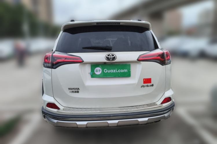 Used Toyota RAV4 2019 2.0L CVT Two-Wheel Drive Fashion X Limited Edition China V Standard
