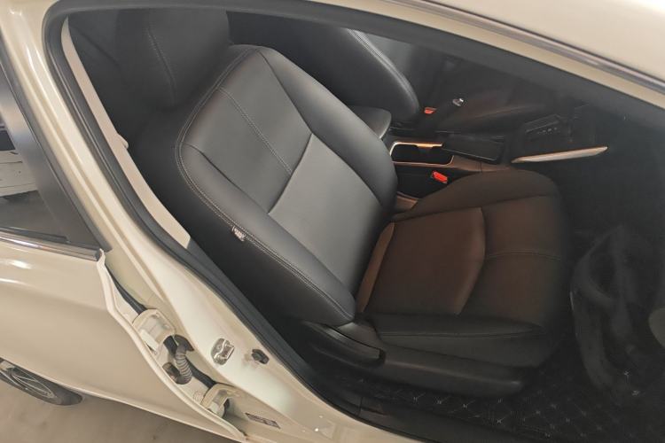 Used Nissan Sylphy 2019 Classic 1.6XE CVT Comfort Edition Right Front Seat