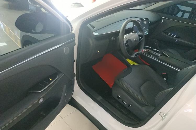 Used ARCFOX Alpha T5 2025 520 PRO
