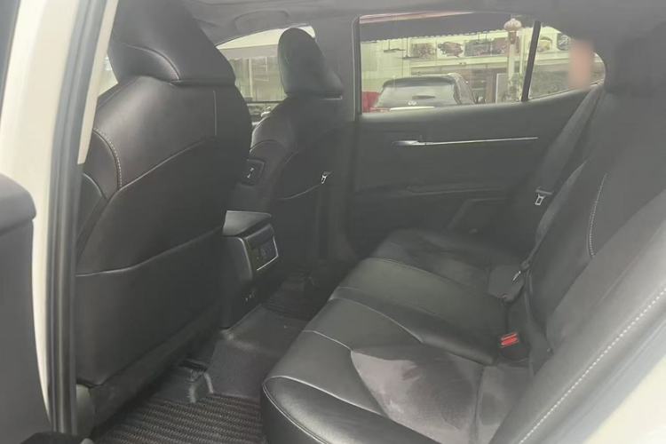 Used Toyota Camry 2021 2.0S FENGSHANG Edition Interior 4