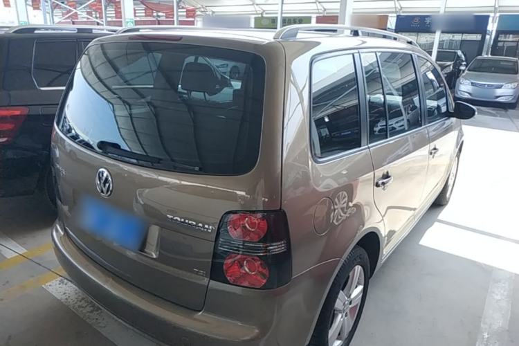 Used Volkswagen Touran 2015 1.4T DSG Comfort Edition 5 Seats