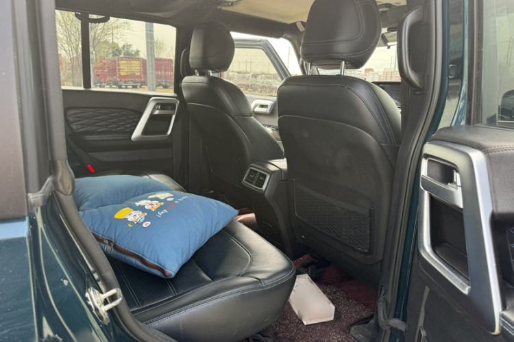 Used BAIC Off-Road BJ40 2019 2.3T Automatic Four-Wheel Drive Urban Hunter Edition Premium Model China VI Emission Standard