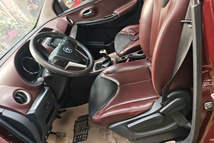 Used Venucia M50V 2017 1.5L XL Manual Comfort Edition Left Front Seat