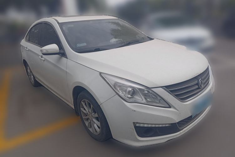 Used FORTHING Joyear S50 2014 1.6L CVT Luxury Model Front Right 45 Deg