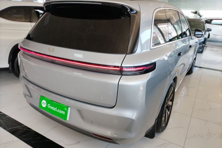 Used Li Auto L8 2023 Pro Model
