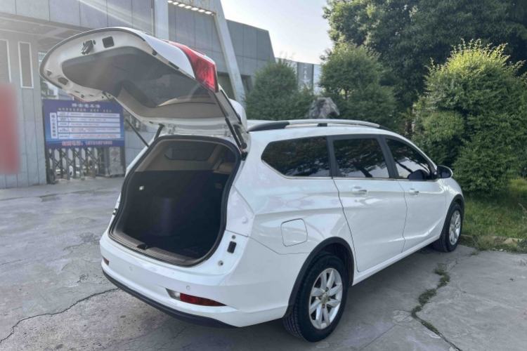 Used Baojun 310W 2017 1.5L Manual Fashion Model China V
