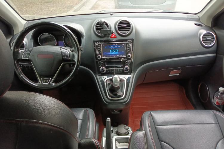 Used Haval H6 2013 Upgraded Model 1.5T Manual Two-Wheel Drive Urban Version