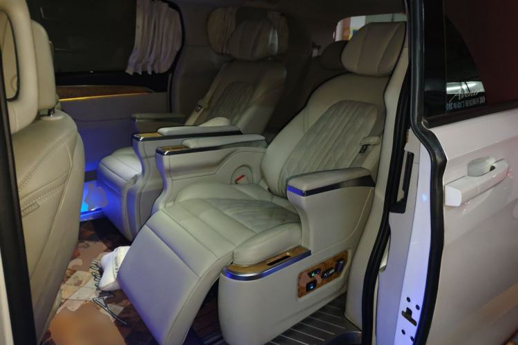 Used Buick GL8 2018 ES 28T Comfort Model China VI Standard Left Rear Seat