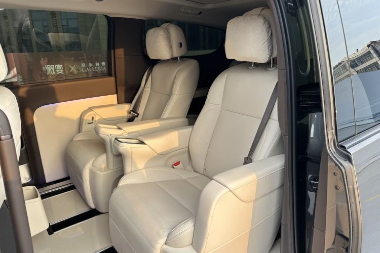 Used Li Auto MEGA 2024 Ultra Model