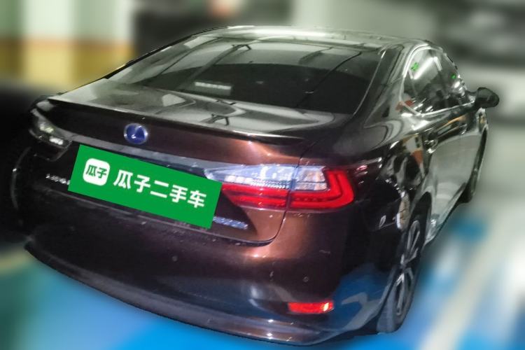 Used Lexus ES 2015 300h Comfort Edition
