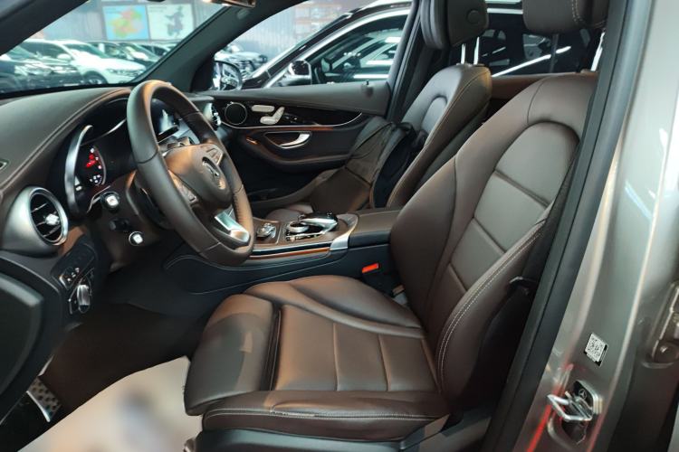 Used Mercedes-Benz GLC 2019 Facelift GLC 260 L 4MATIC Luxury Model