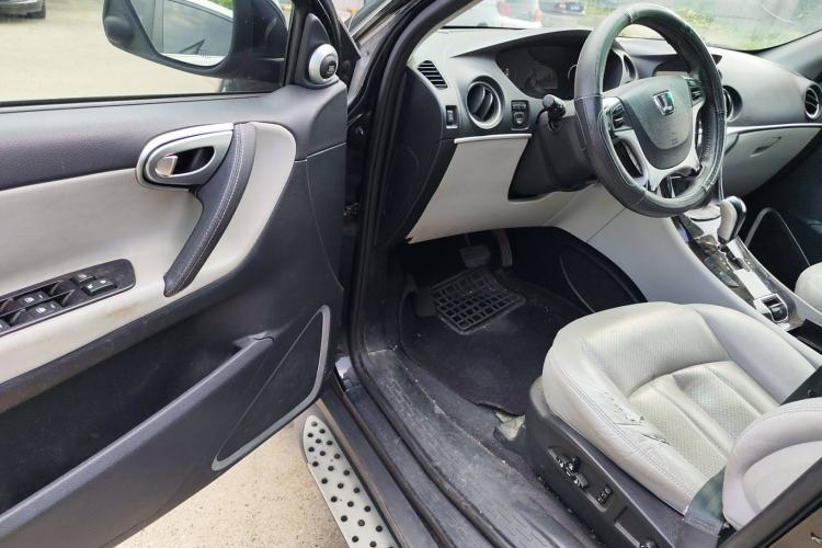 Used Luxgen Great 7 SUV 2014 2.2T Two-Wheel-Drive Smart Version