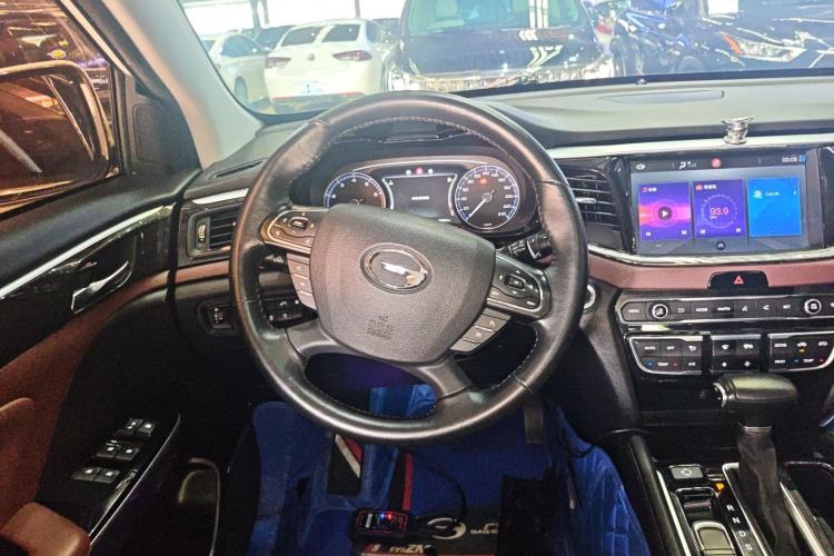 Used GAC Trumpchi GS8 2017 320T Two-Wheel Drive Luxury Edition (7 Seats)
