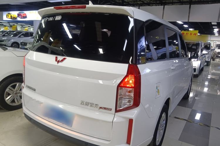 Used Wuling Hongguang PLUS 2020 1.5T Manual Commercial Vehicle 7 Seats Exterior 5