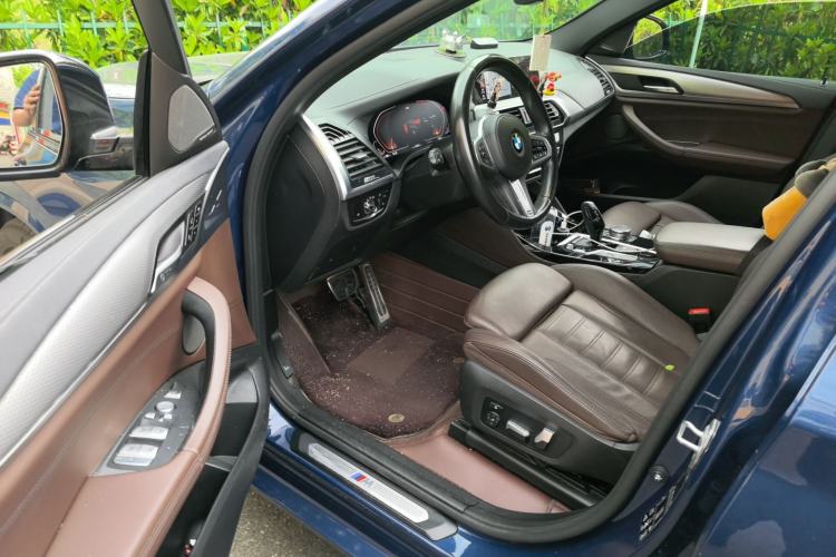 Used BMW X4 2021 xDrive 25i M Sport Night Edition package Driver Seat