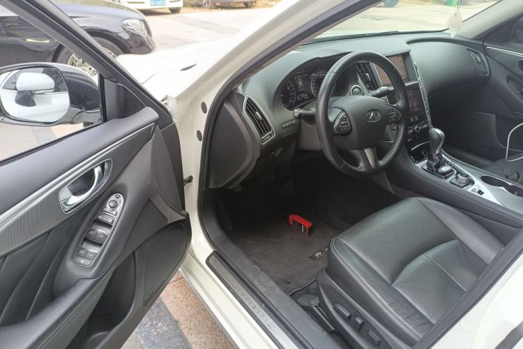 Used Infiniti Q50L 2015 2.0T Enjoyment Edition
