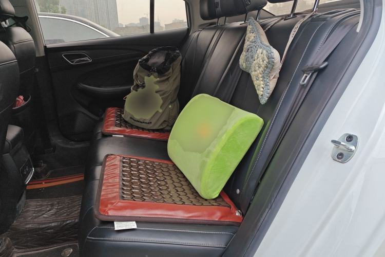 Used Roewe i5 2019 1.5L Automatic 4G Connected Linghao Flagship Edition Left Rear Seat