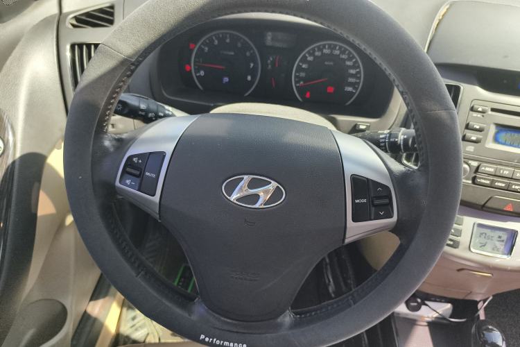 Used Hyundai Celesta 2011 1.6L Automatic Luxury Version