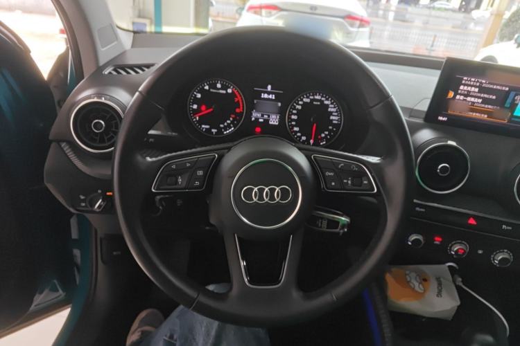 Used Audi Q2L 2018 35 TFSI Launch Exclusive Edition China VI