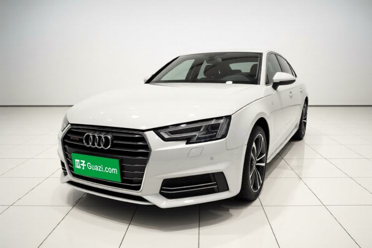 Audi A4L 2018 30th Anniversary Edition 40 TFSI Fashion Model usata Guazi used car, China used car export, Used car for sale, Used cars, Cheapest cars for sale