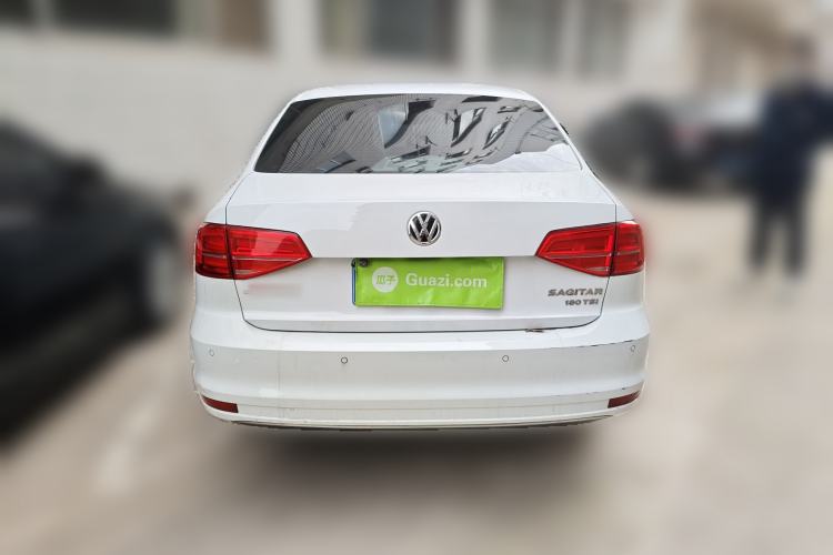 Used Volkswagen Sagitar 2017 180TSI Automatic Luxury Edition
