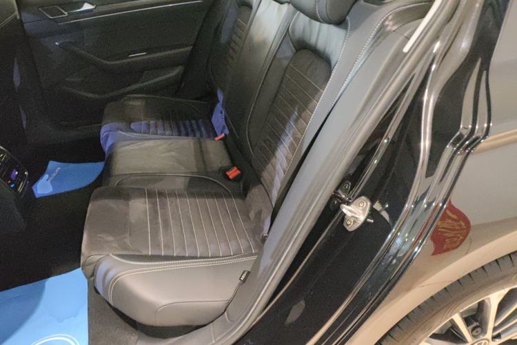 Used Volkswagen Magotan 2020 330TSI DSG Luxury Edition Left Rear Seat