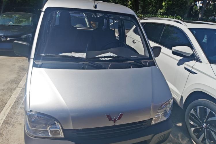 Used Wuling Zhiguang 2023 1.5L Practical Version 5/7 Seats