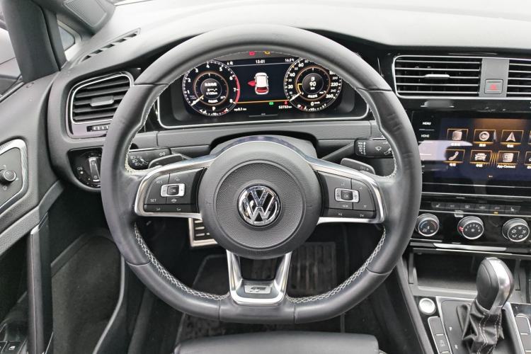 Used Volkswagen Golf 2019 280TSI DSG R-Line China VI Standard Steering Wheel