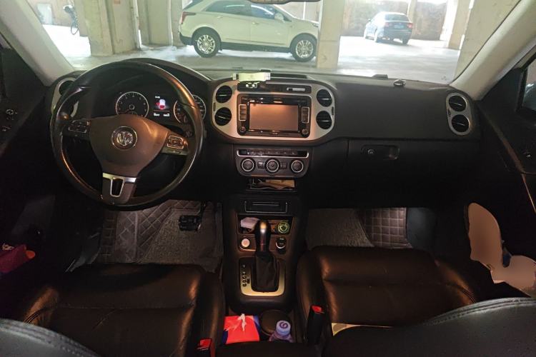 Used Volkswagen Tiguan 2015 1.8TSI Automatic Two-Wheel Drive Luxury Model Center Console