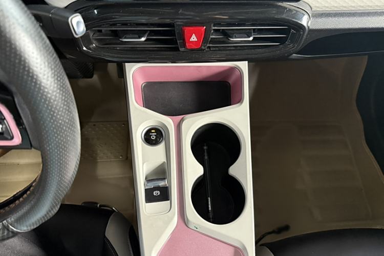 Used SOL E10X 2021 302 km Range Fashion Edition 31.4 kWh
