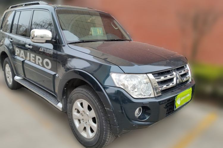 Used Mitsubishi Pajero 2012 3.0L Elite Edition
