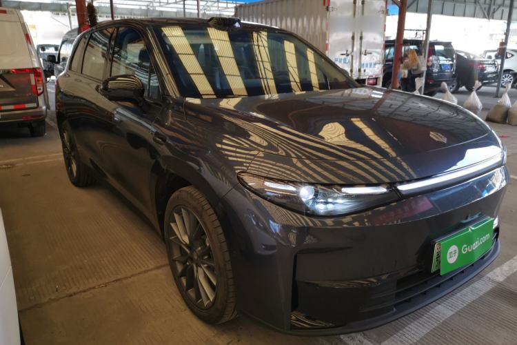 Used Leapmotor C10 2024 530 LiDAR Edition Front Right 45 Deg