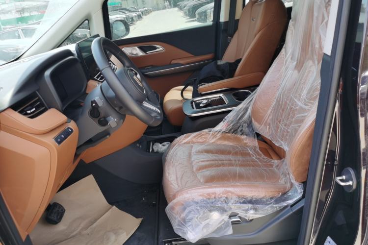 Used Hongqi HQ9 PHEV 2024 2.0T Four-Wheel Drive Business Edition
