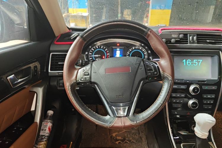 Used Haval H2 2015 1.5T Automatic Two-Wheel Drive Elite Edition Steering Wheel