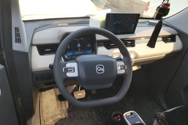 Used Chery QQ Ice Cream 2024 Edition Youth Version 205km Sundae Steering Wheel