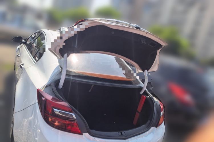 Used Buick Regal 2014 2.0L Leading Fashion Edition