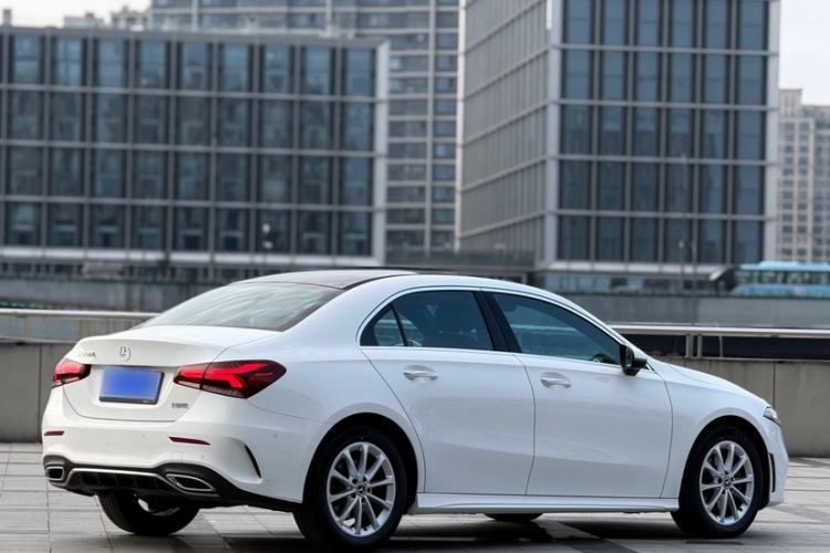 Used Mercedes-Benz A-Class 2021 A 200 L Sport Sedan Fashion Model
