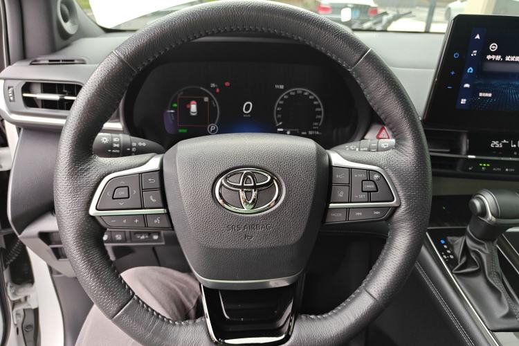 Used Toyota Granvia 2022 2.5L Hybrid Flagship Edition