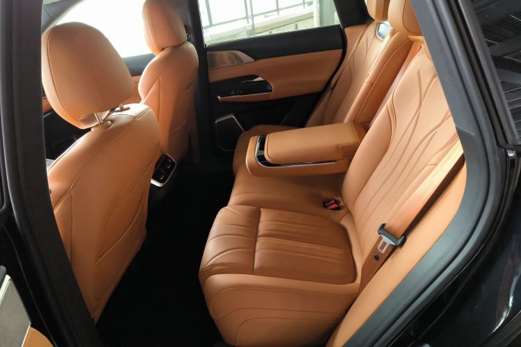 Used XPeng G9 2025 625 Long-Range Max Interior 4