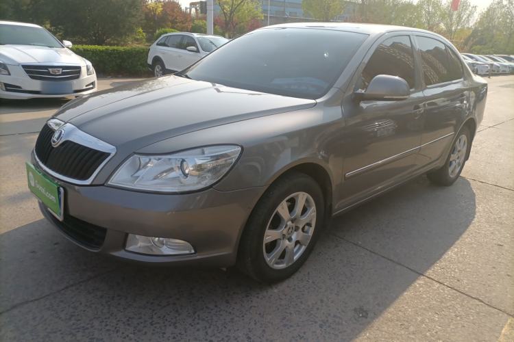 Used Skoda Octavia 2015 Classic Model 1.6L Manual Eado Version