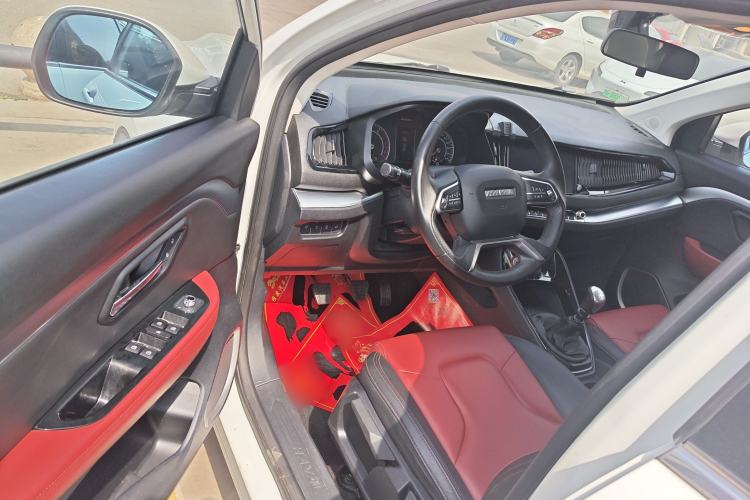 Used Haval H2s 2017 Red-Label 1.5T Manual Elite Model