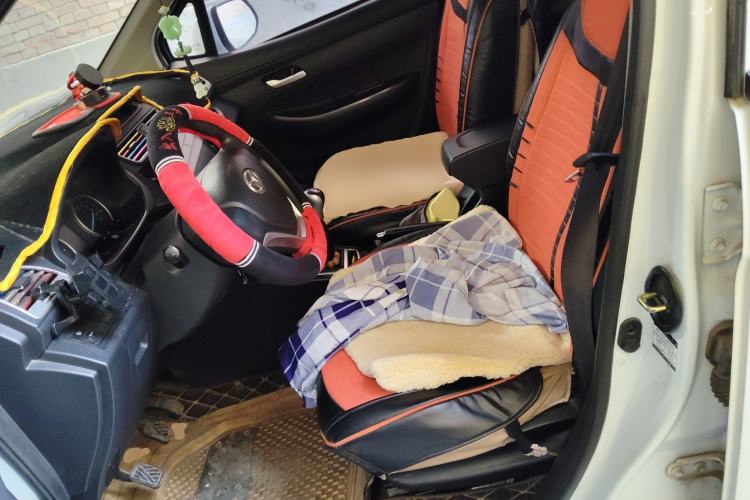 Used FAW Yingzhi 727 2016 1.5L Standard Edition Left Front Seat