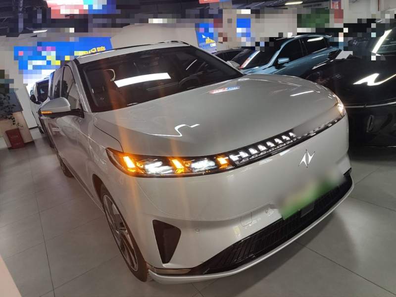 Used Dongfeng eπ eπ008 2024 636Max All-Electric Version 6 Seats — 3